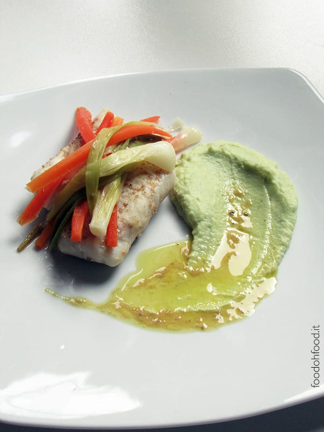 Steamed cod with romanesco broccoli puree and olive oil sauce