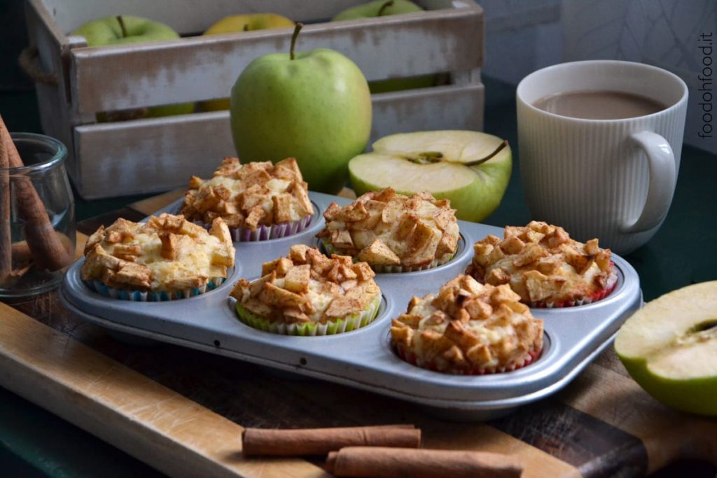 Ricotta and cinnamon apple muffins